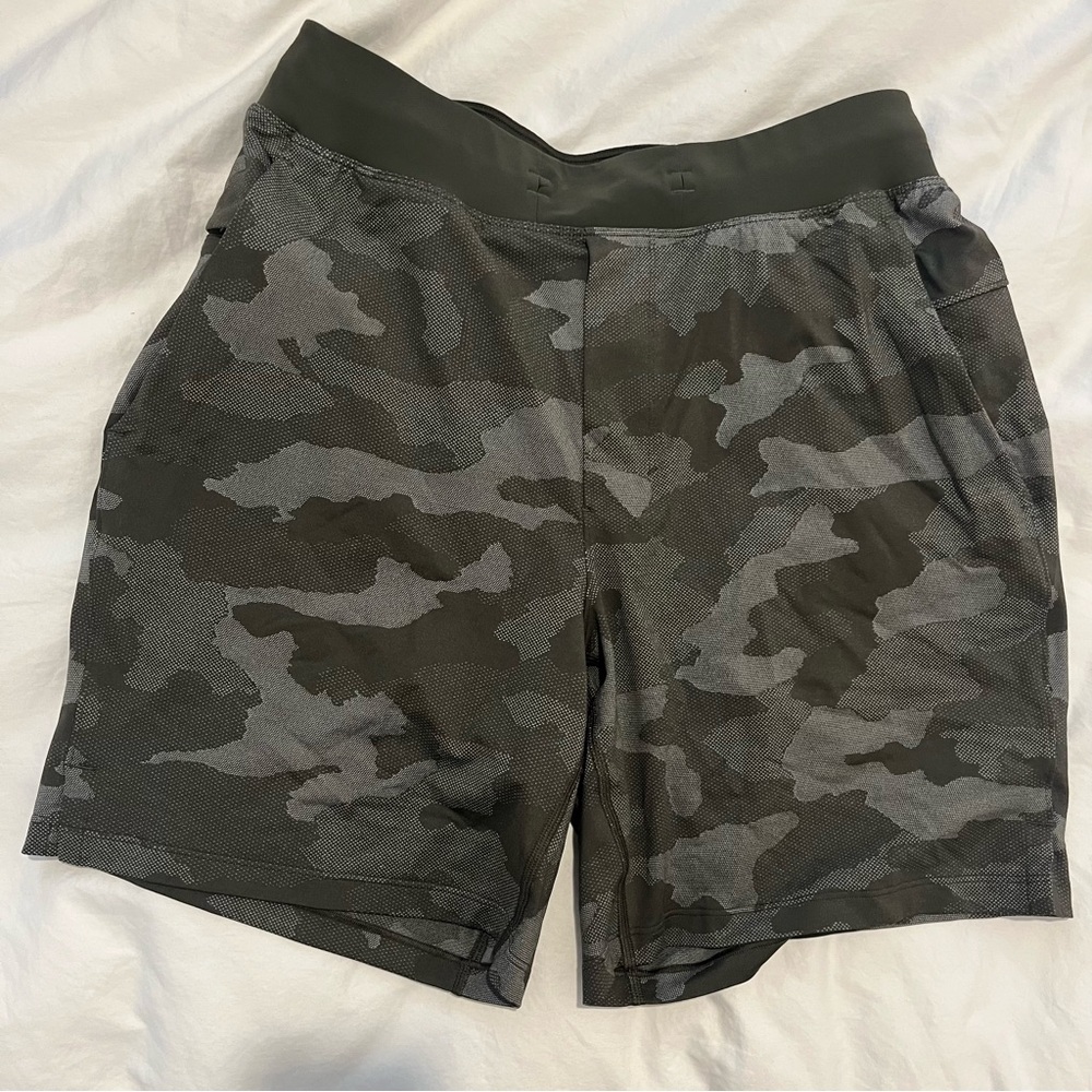 Lululemon Zeroed In Shorts